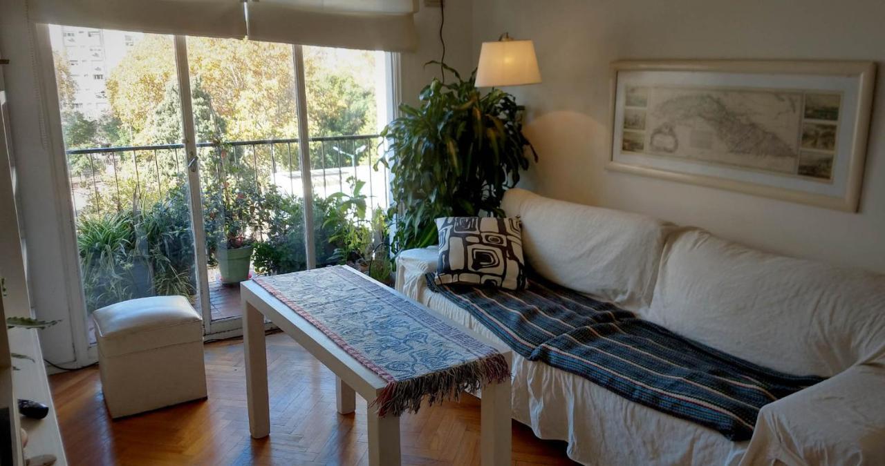 Ferienwohnung Depto 2 Ambientes Muy Luminoso Con Wifi Y Vista A La Plaza Buenos Aires Exterior foto