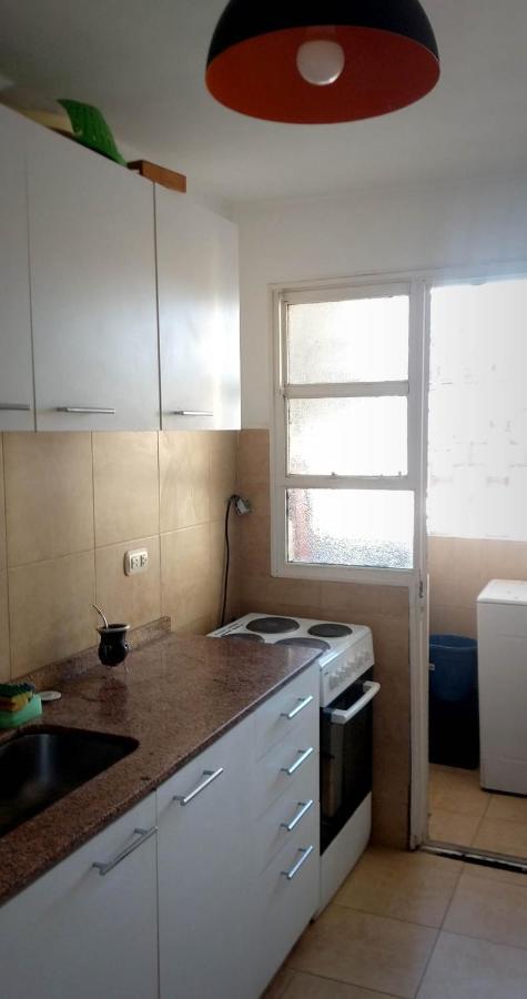 Ferienwohnung Depto 2 Ambientes Muy Luminoso Con Wifi Y Vista A La Plaza Buenos Aires Exterior foto